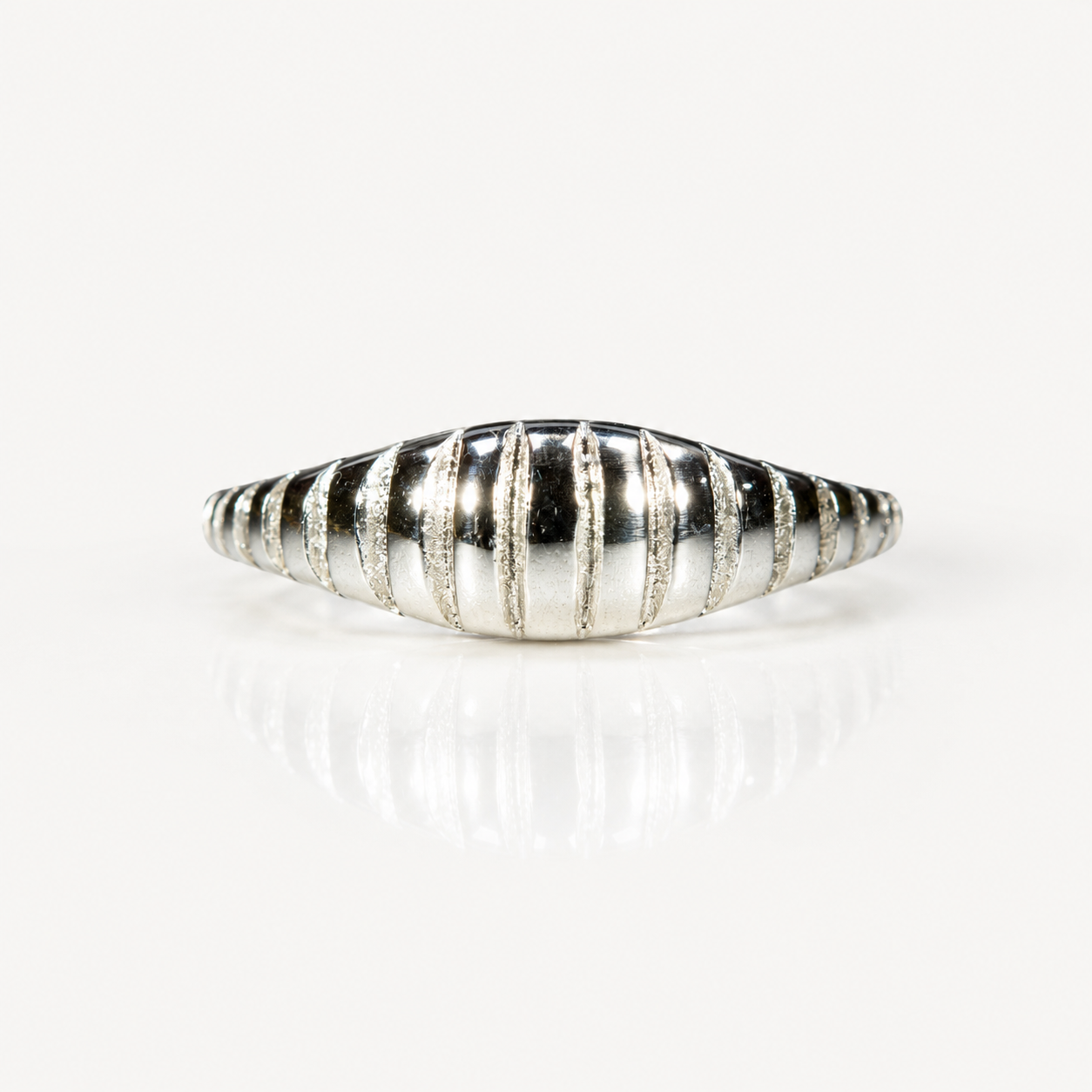 NEMESIS-RING · Edelstahl
