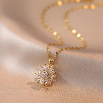 Sonnenamulett-Halsband mit natürlichem Aventurinstein, plattiert mit 18 Karat Gold 