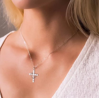 Colgante Cruz con Corona | Baño Oro 18K y Circonitas (2x1)