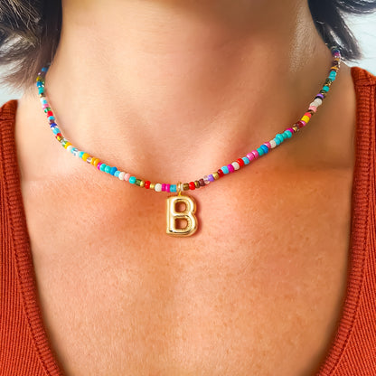 Colgante Inicial multicolor | Baño de Oro 18K y Personalizado Hecho a Mano