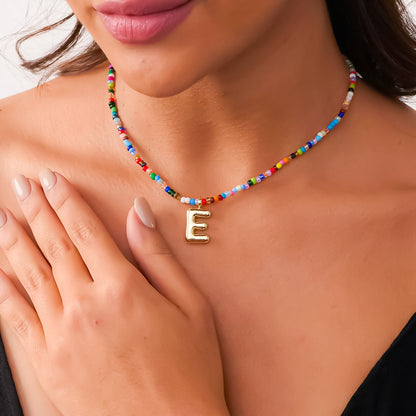 Colgante Inicial multicolor | Baño de Oro 18K y Personalizado Hecho a Mano