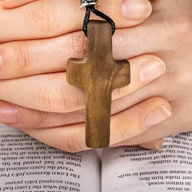 Set 1 Cruz de Madera + 1 Llavero cruz | Símbolo de Fe  | Amor y Protección en tu Mano
