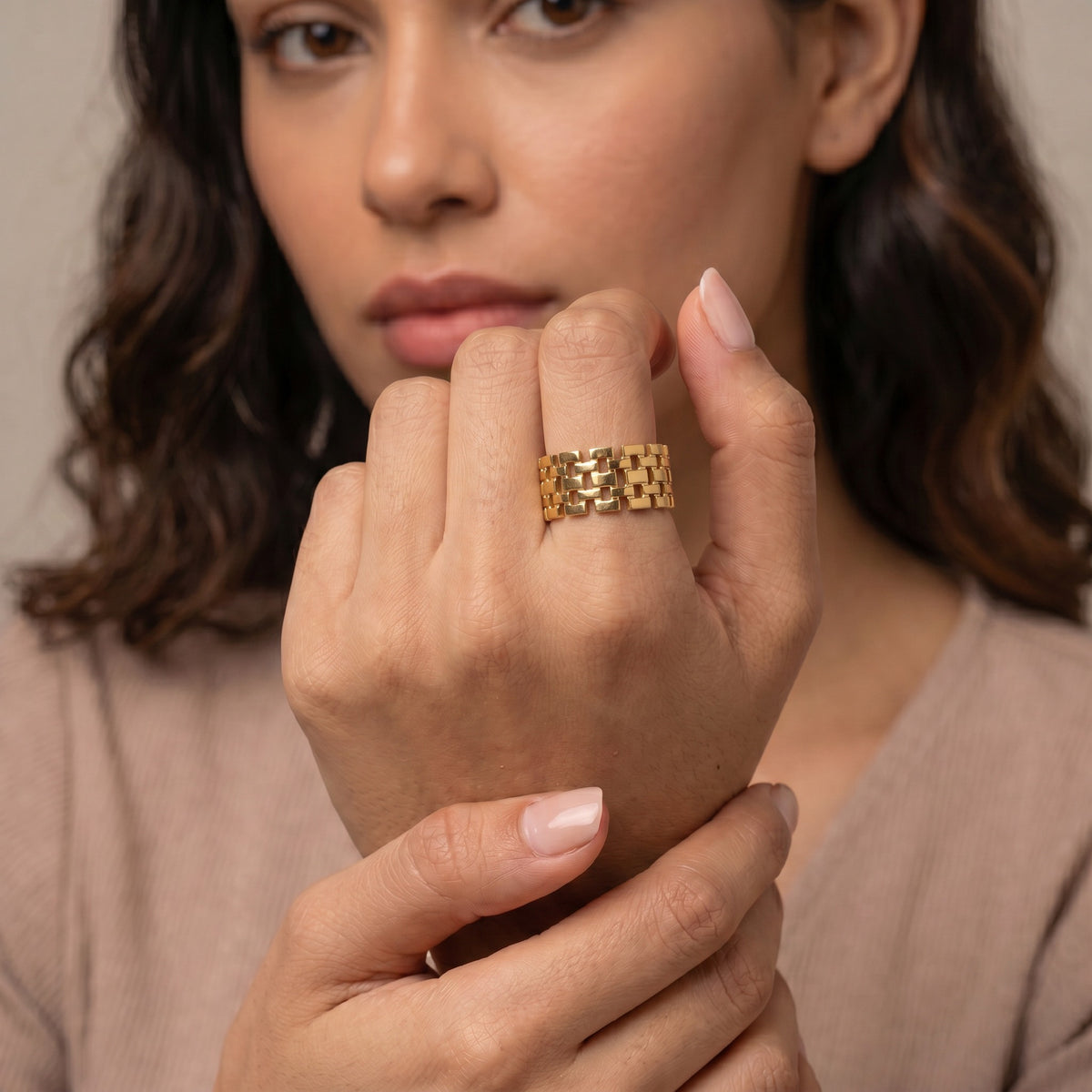 Anillo Alia