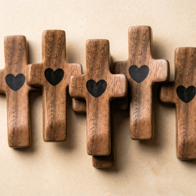 Set de 3 Cruces de Madera Decorativas | Símbolo con Significado | Para Hogar, Oficina o Regalo Especial