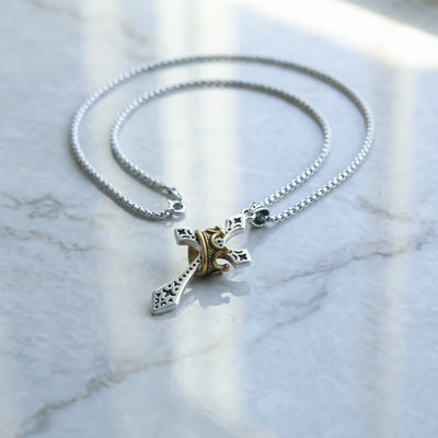 Colgante Cruz con corona imperial | Elegancia Espiritual, Un Emblema de Fe (2x1)