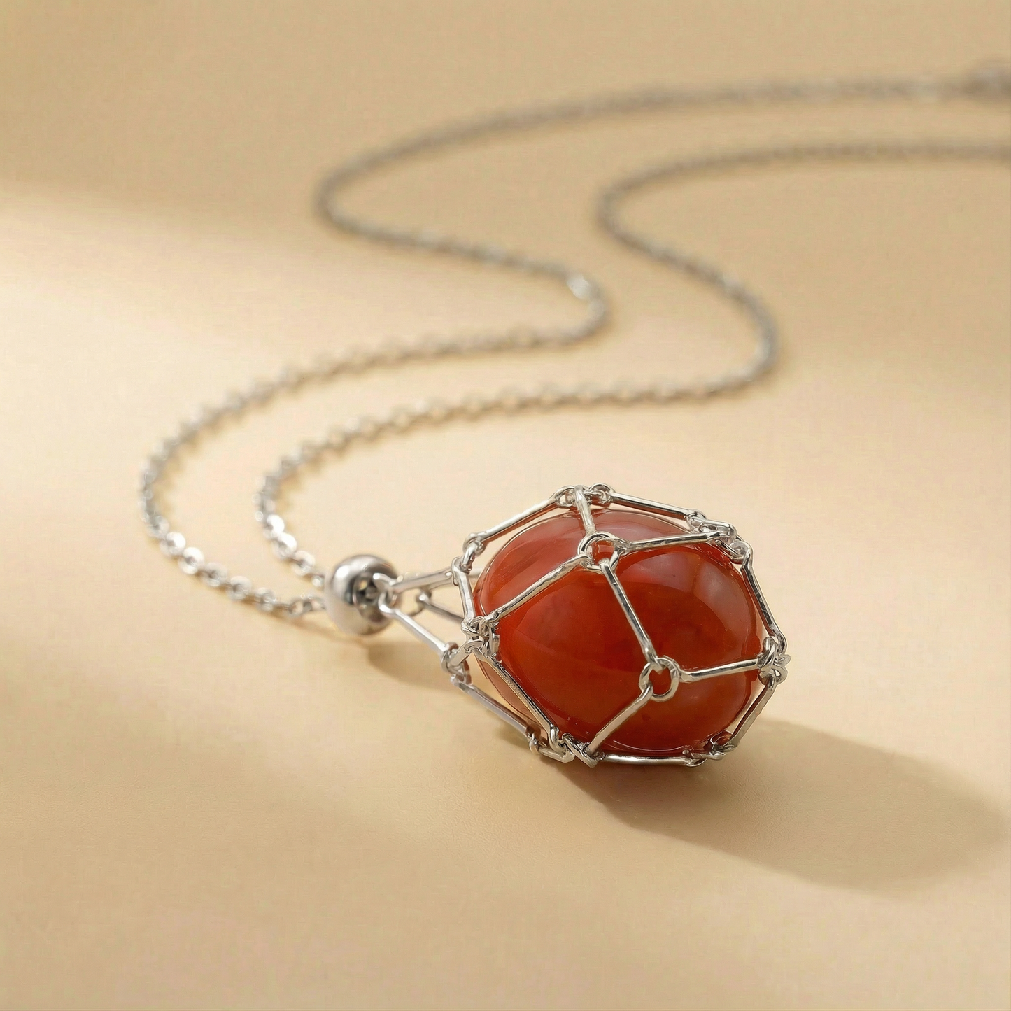 Colgante piedra natural en Jaula | Diseño Geométrico Minimalista de Acero Inoxidable