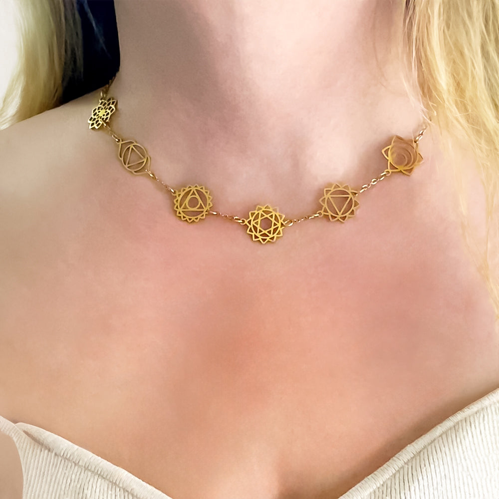 Colgante Chakras | Acero Inoxidable con baño oro 18K o plata  |  Equilibrio y Energía Interior