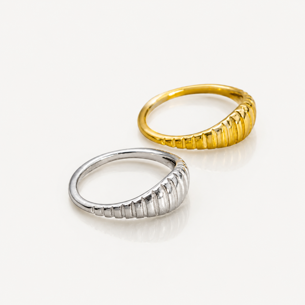 Némesis Lotus Unalome Ring