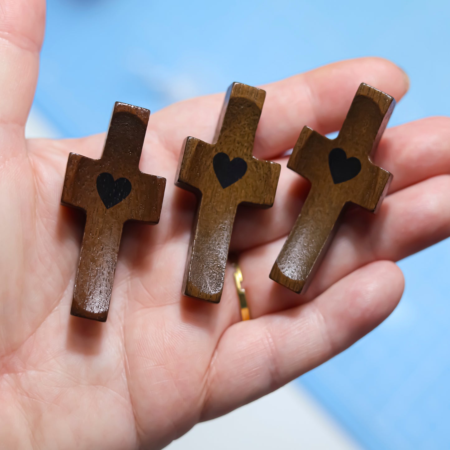Set de 3 Cruces de Madera Decorativas | Símbolo con Significado | Para Hogar, Oficina o Regalo Especial