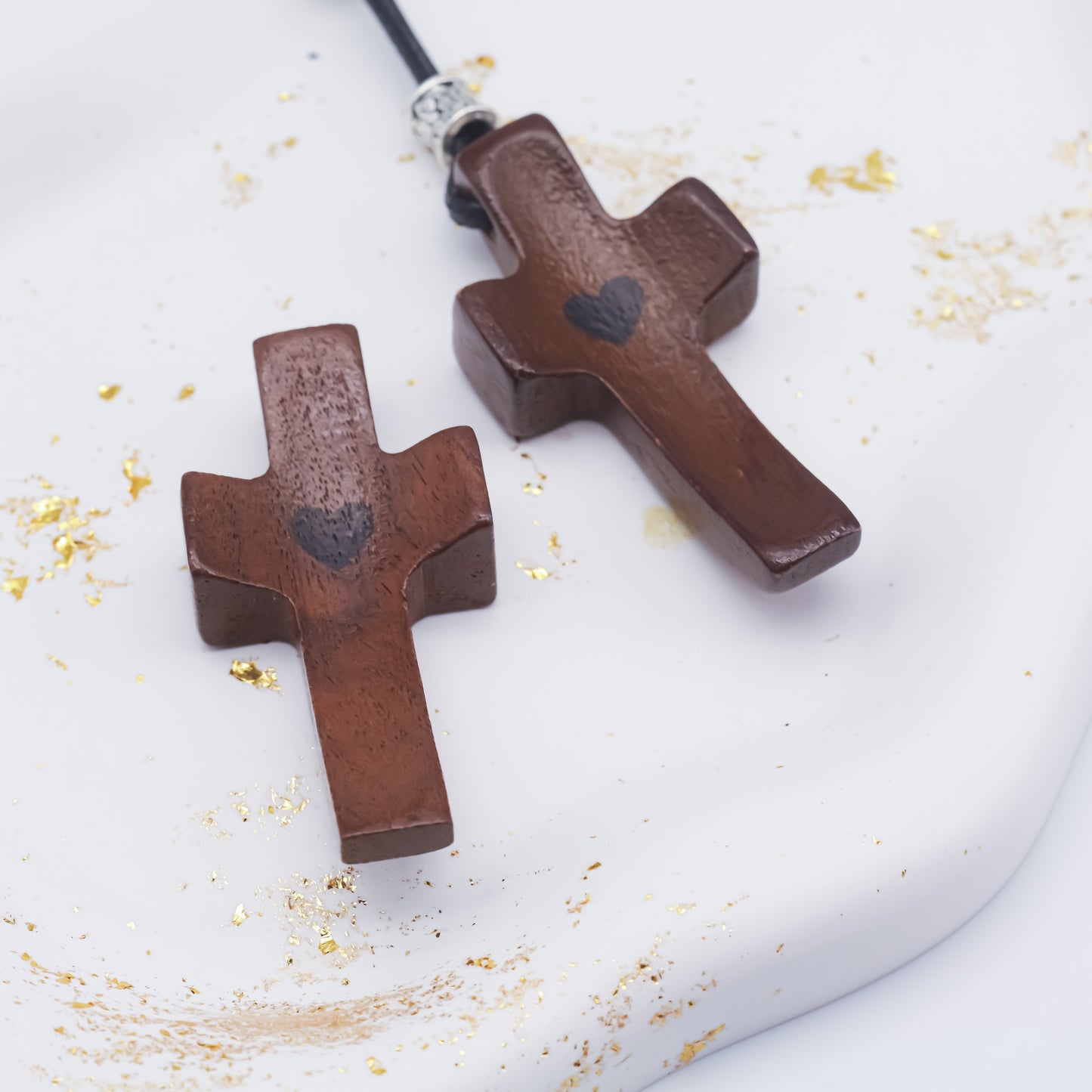 Set 1 Cruz de Madera + 1 Llavero cruz | Símbolo de Fe  | Amor y Protección en tu Mano