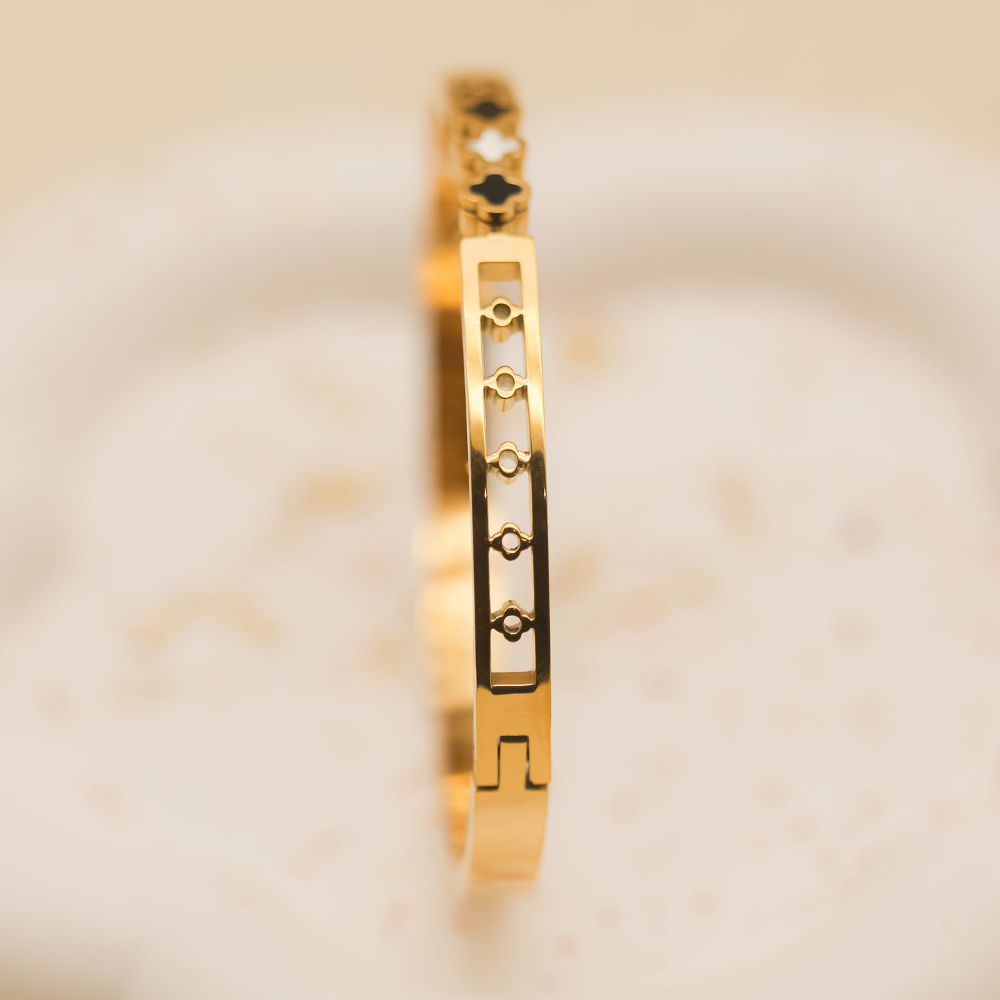 Pulsera con Tréboles Negros y Blancos | Pulsera  Acero Inoxidable 18k