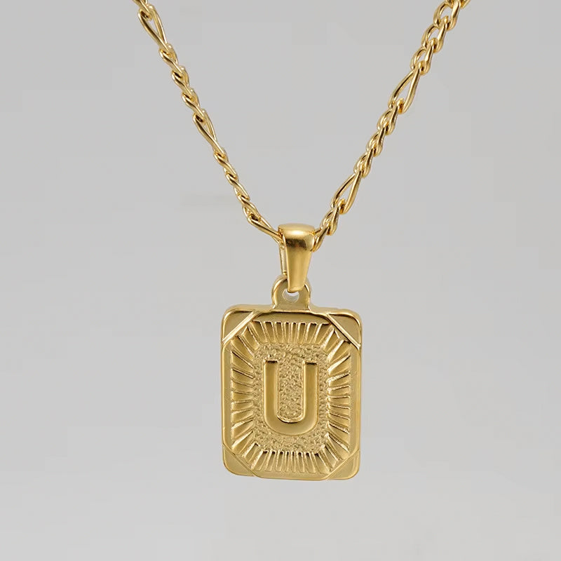 Colgante Rectangular con Inicial Personalizado | Acero Inoxidable con Baño de Oro 18K